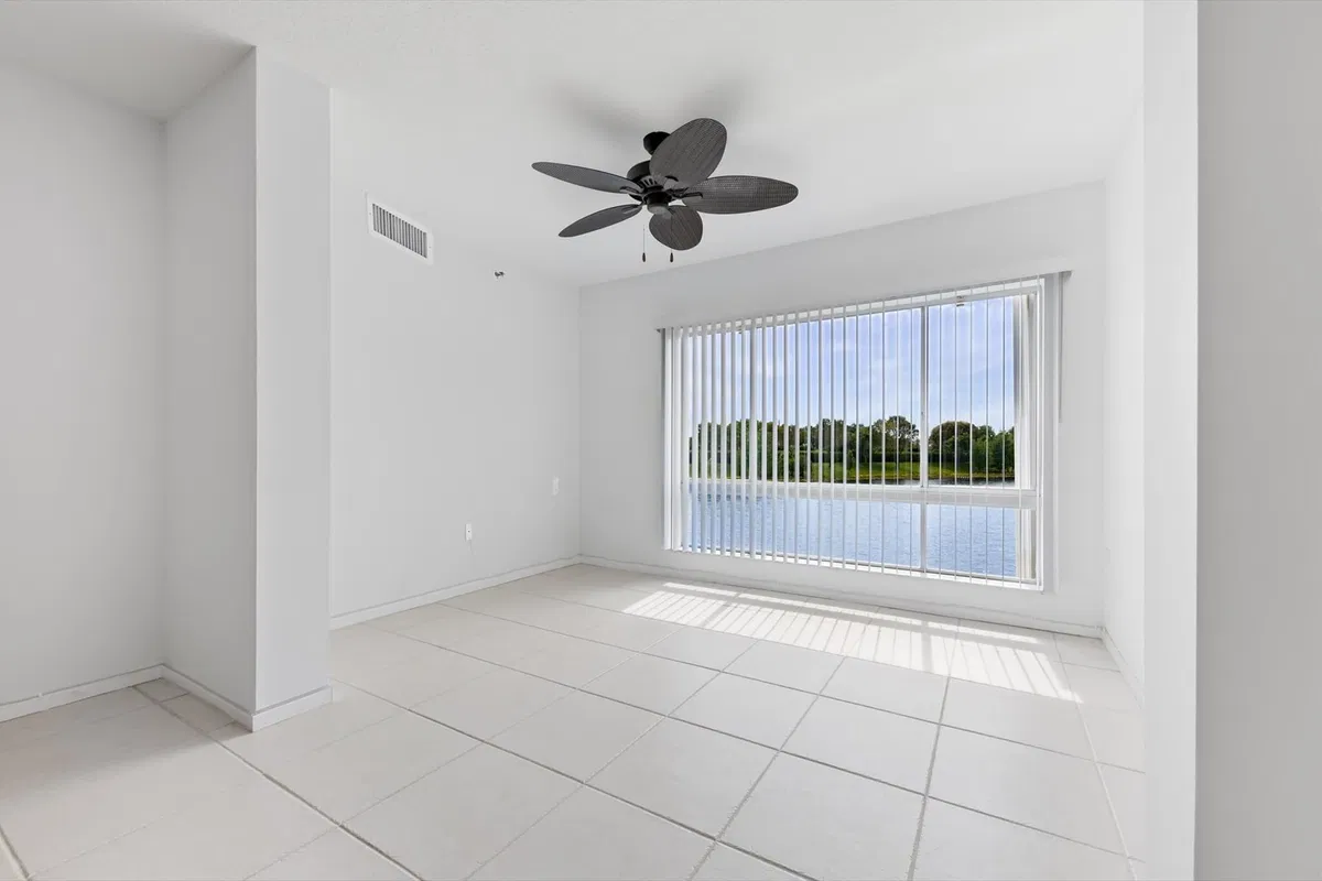  Unit 205 photo 10
