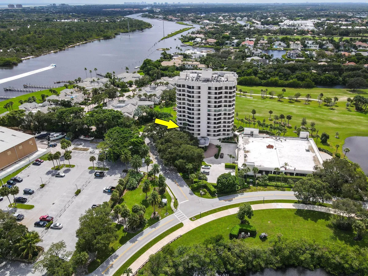 Jonathan's Landing Jupiter FL Unit 302
