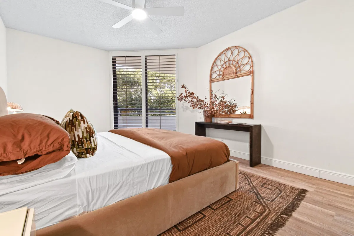 Jonathan's Landing Jupiter FL Unit 302 photo 16