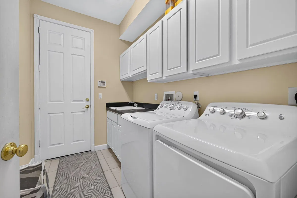  Residence photo 25