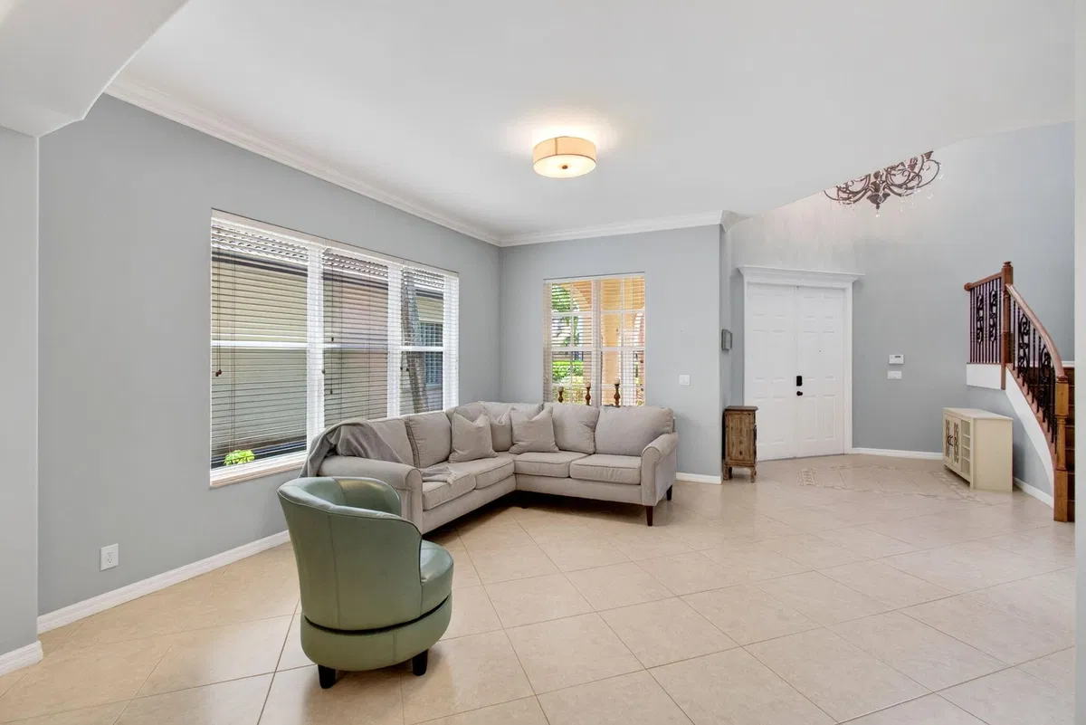 Residence photo 22