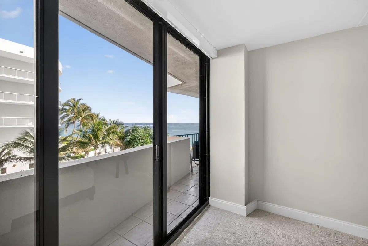 Singer Island Unit 1-406 photo 52