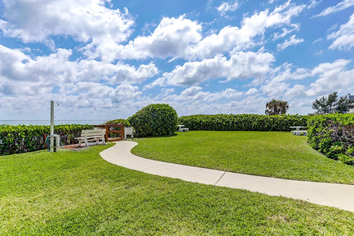 Singer Island Unit 1-406 photo 79