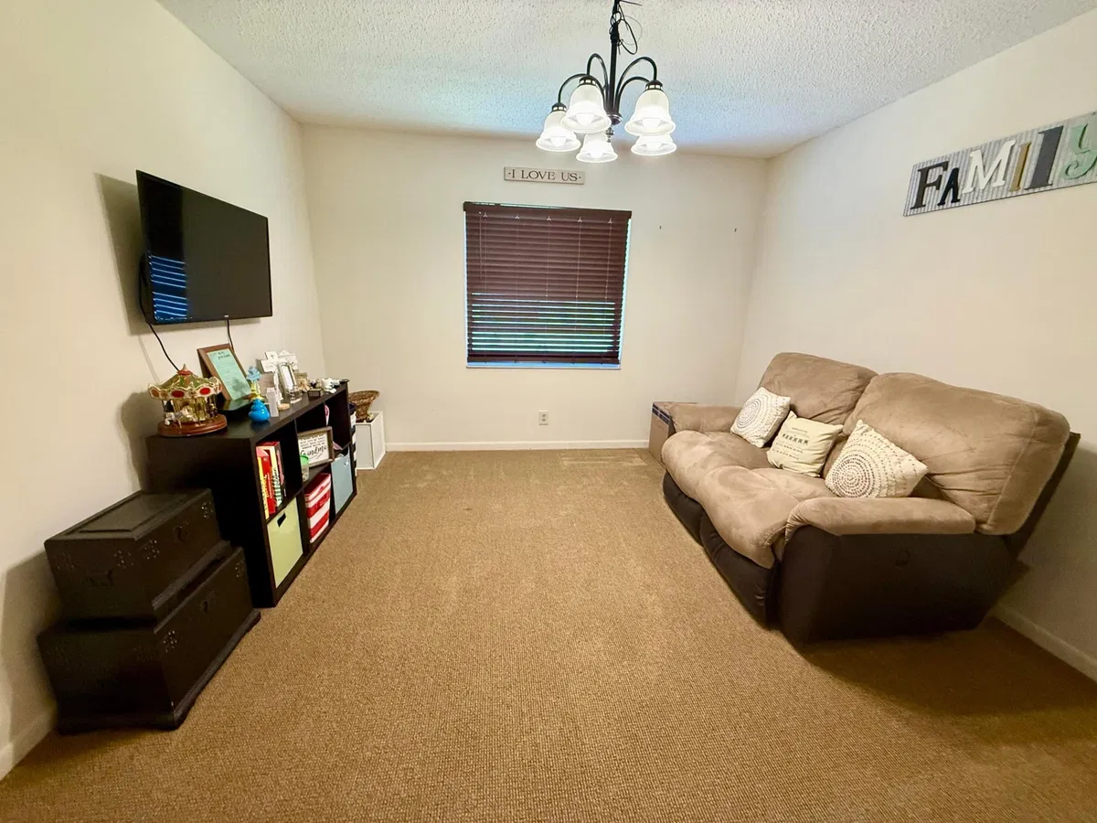Residence photo 10