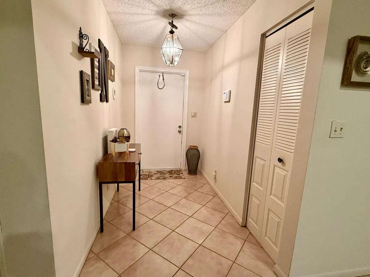 Residence photo 13