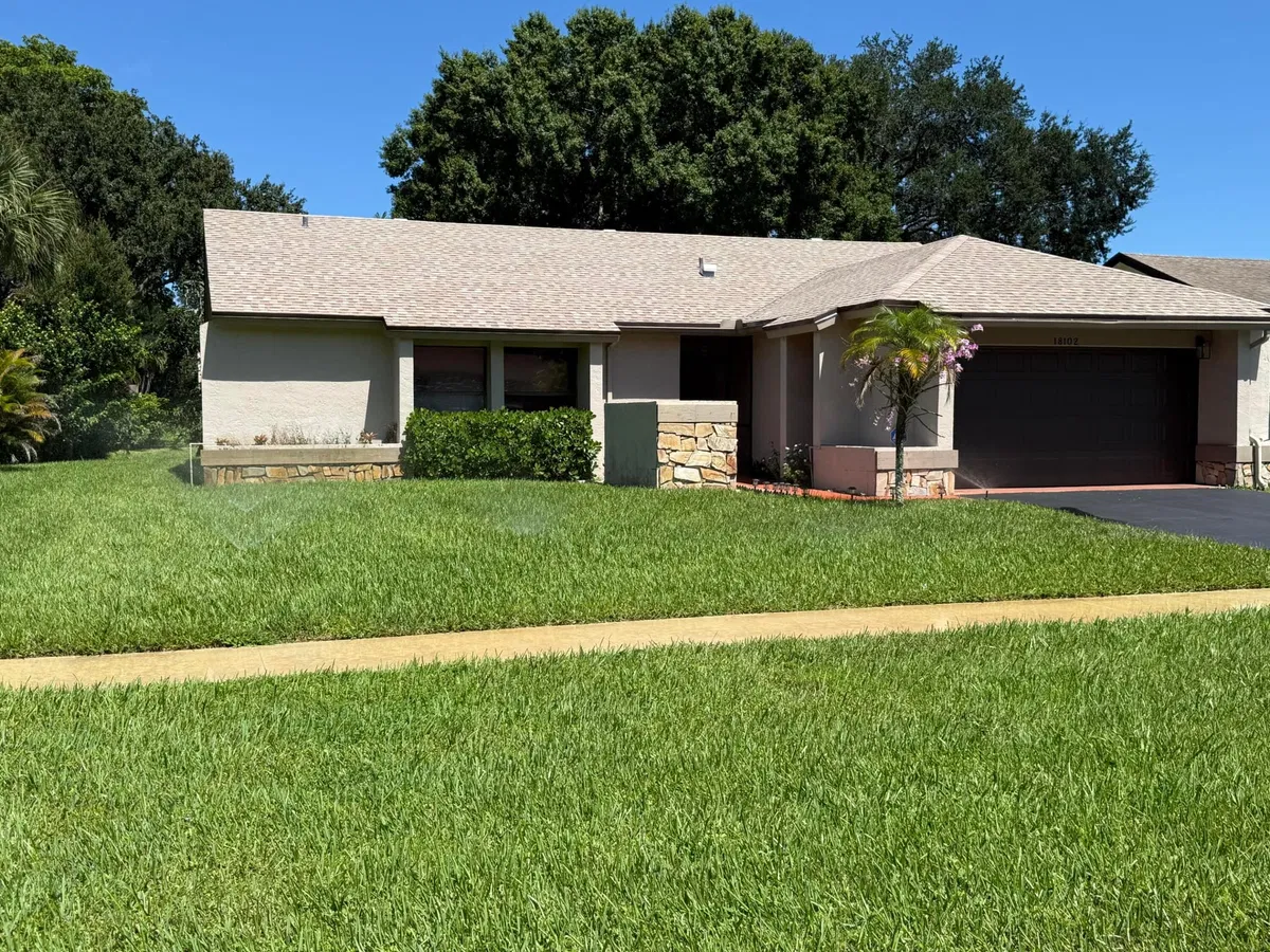 Residence photo 19