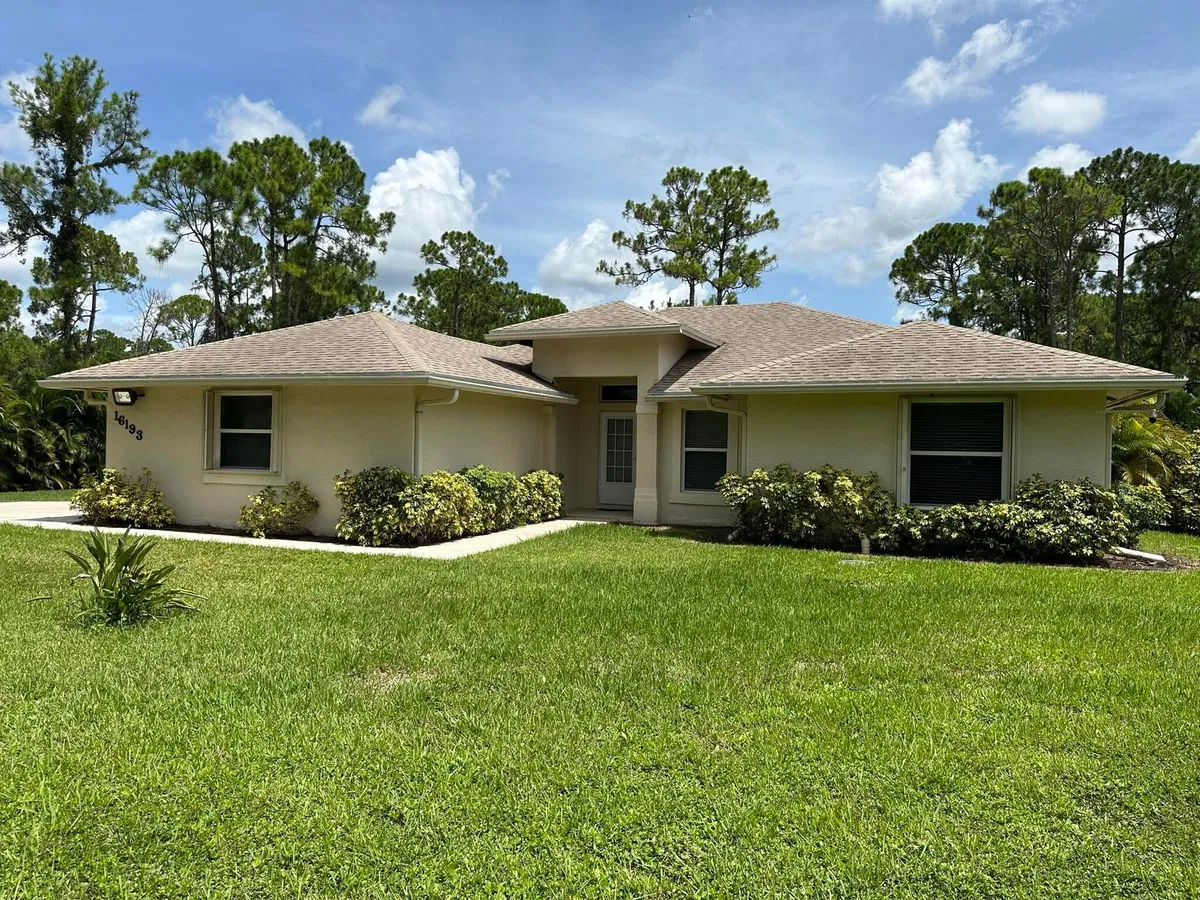 Residence photo 7