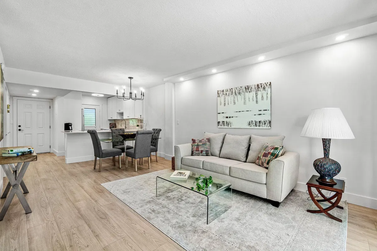 Residence photo 19