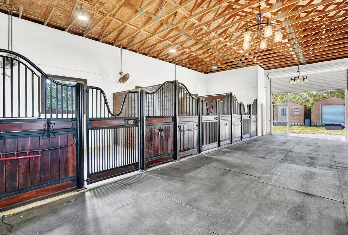 Homeland Residence photo 31