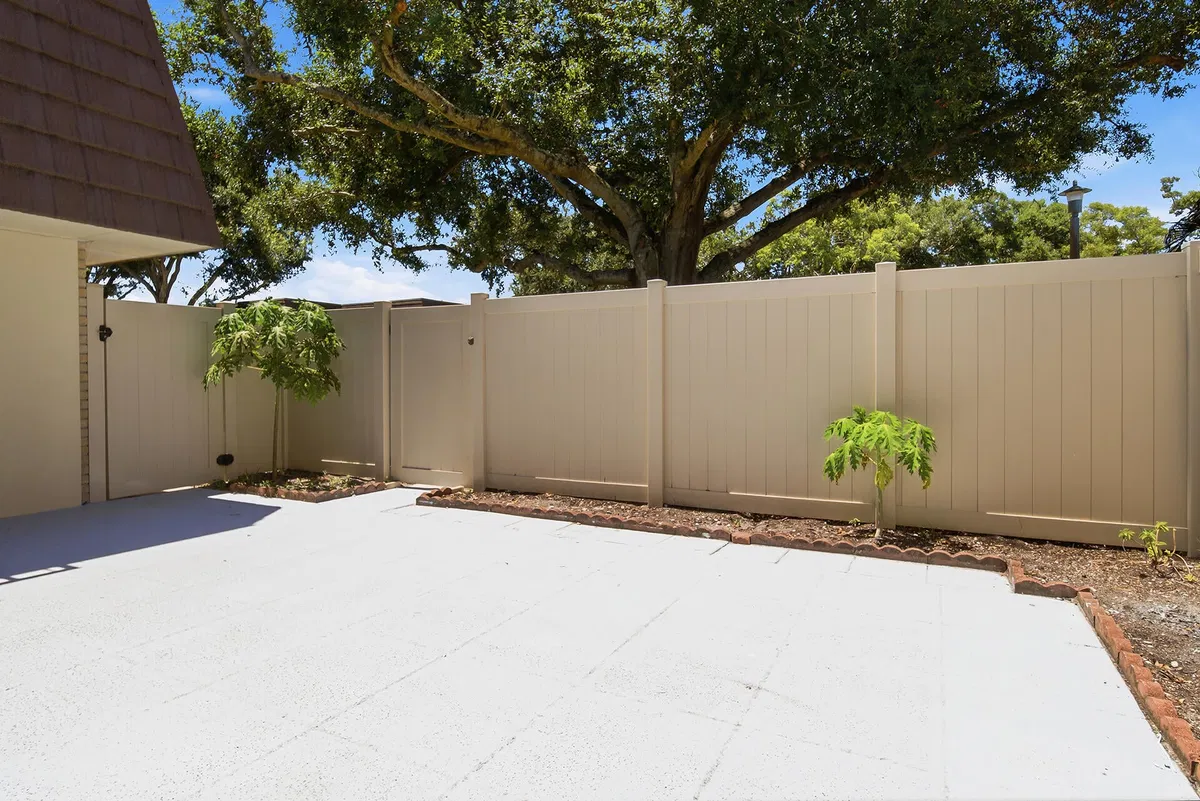 Residence photo 34