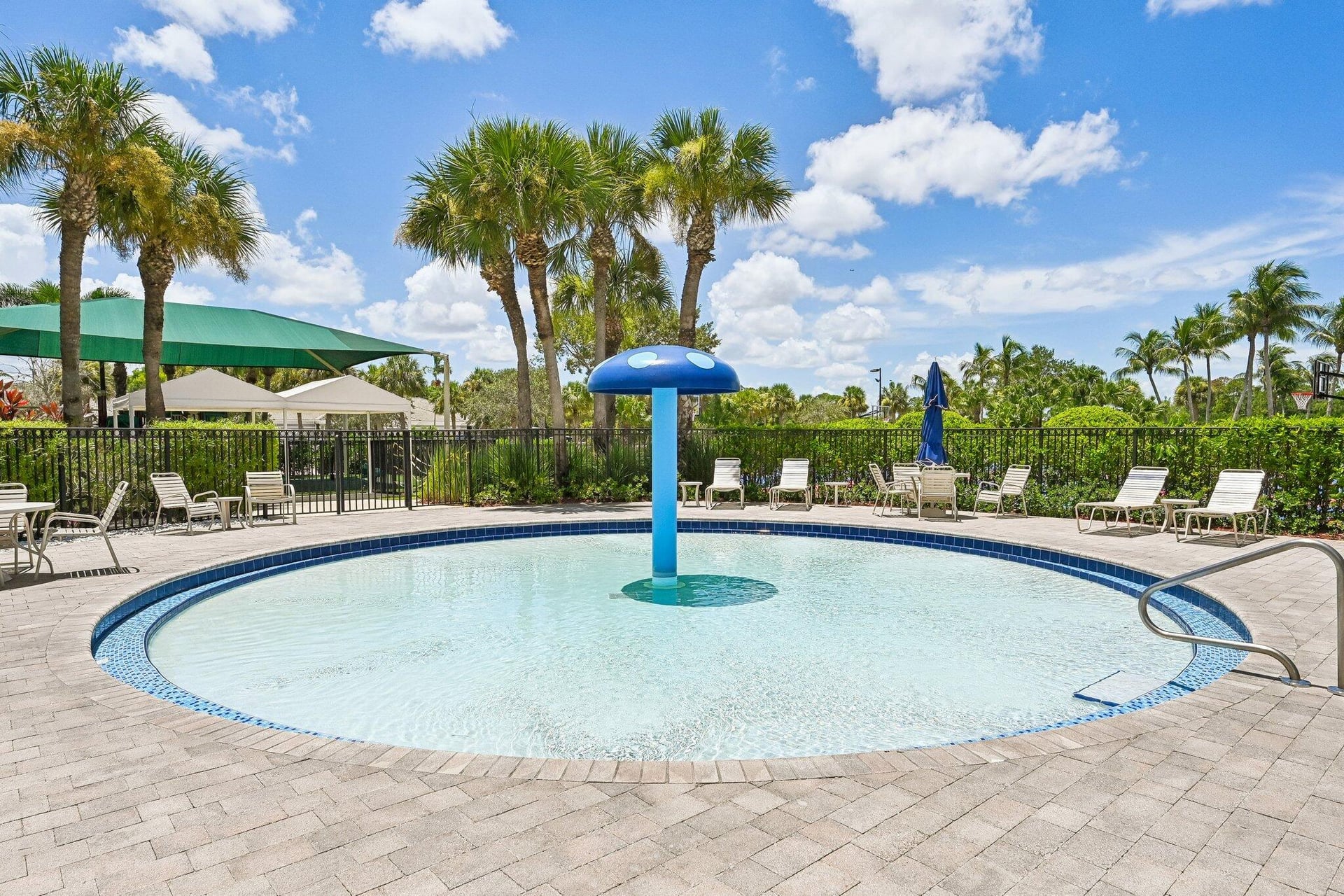 Residence photo 67