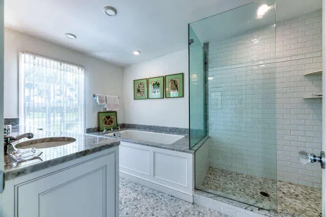 In-Town Palm Beach Residence photo 22