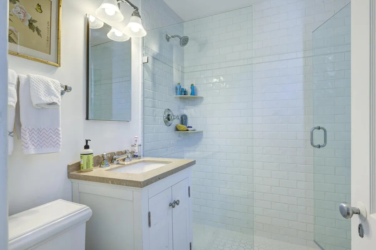 In-Town Palm Beach Residence photo 37