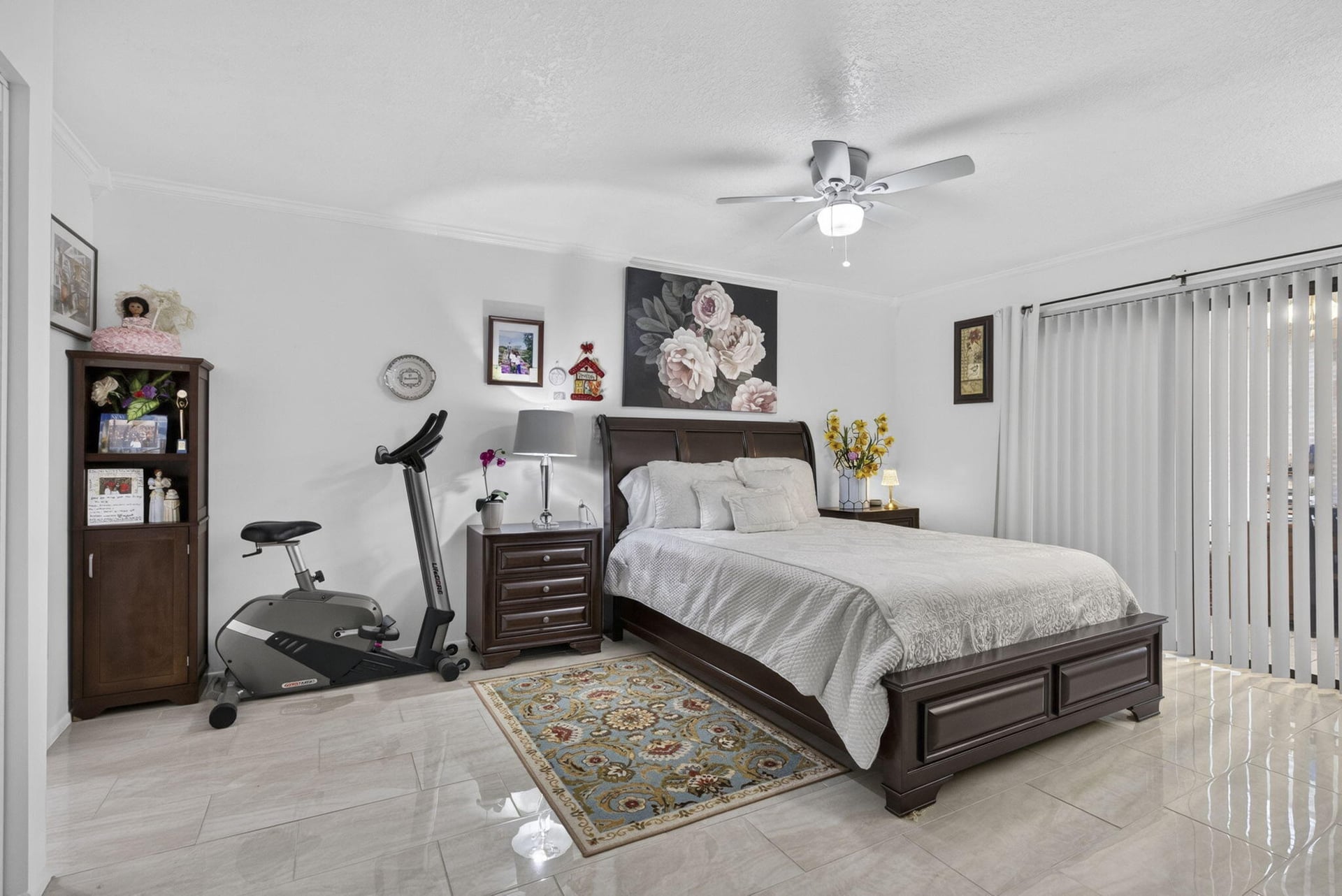 Residence photo 22