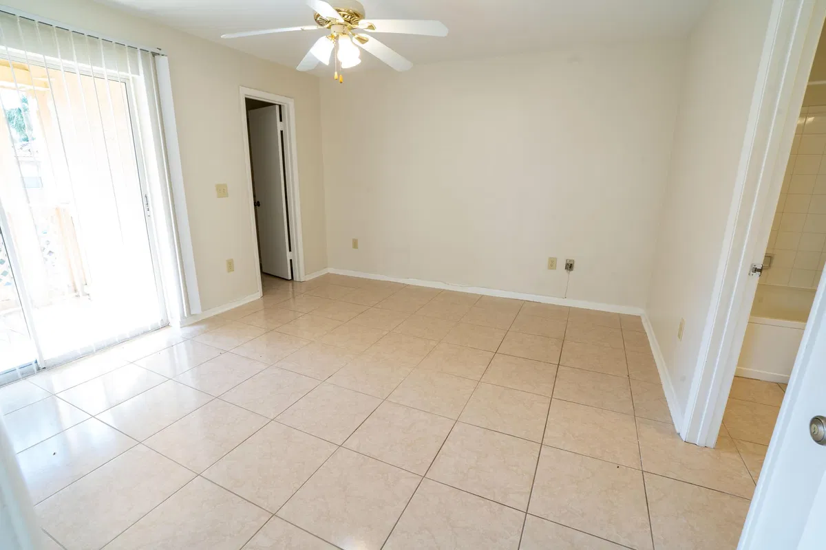  Unit 1709 photo 13