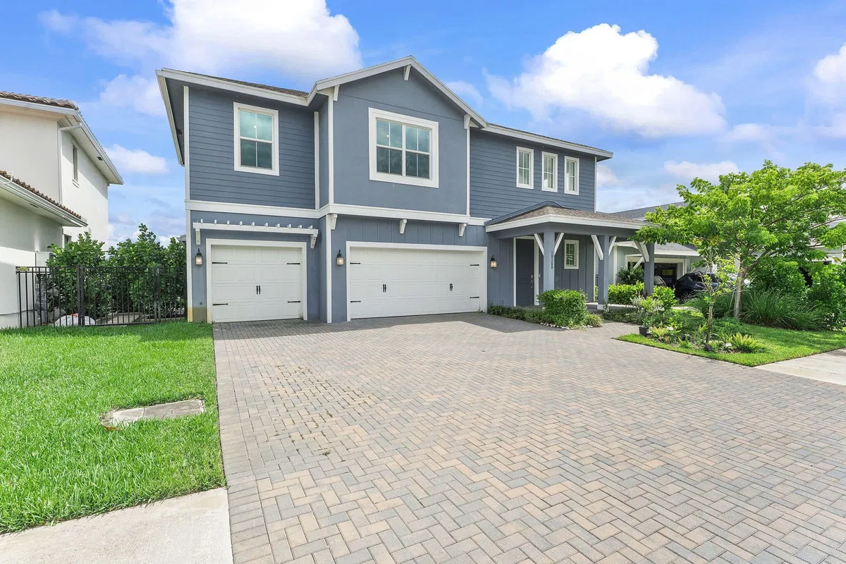 Residence photo 4