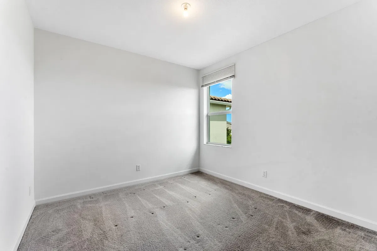 Residence photo 31