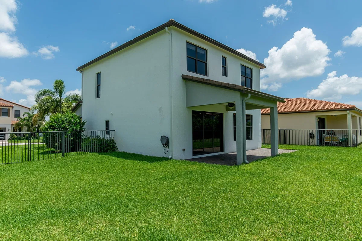 Residence photo 37