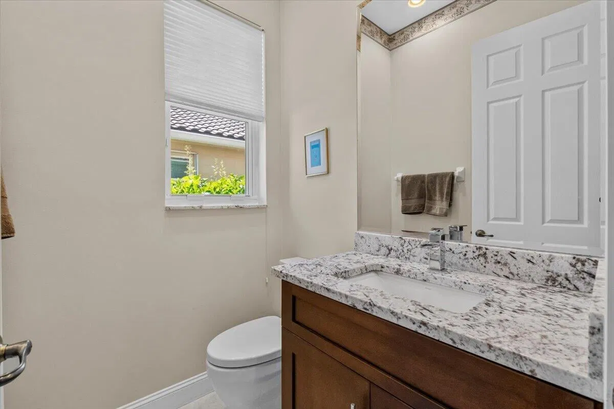 Residence photo 34