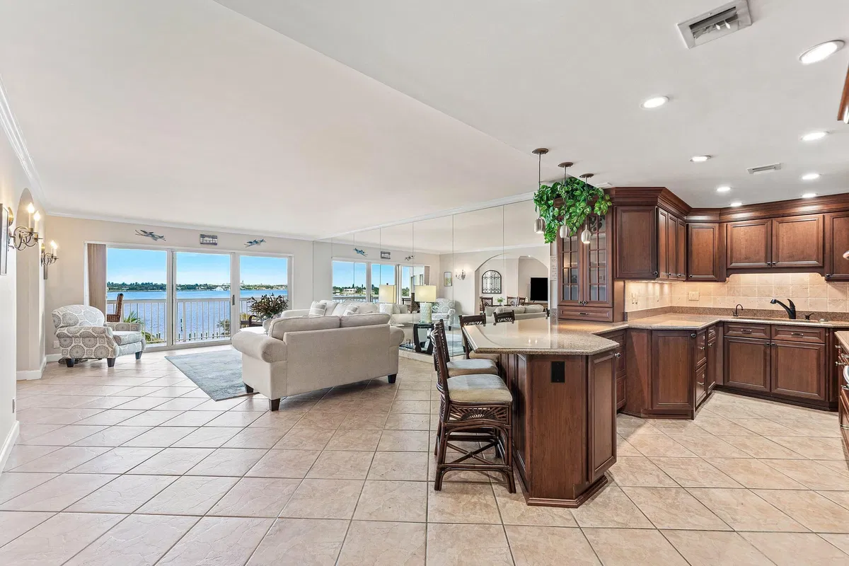 2600 N Flagler Unit 509