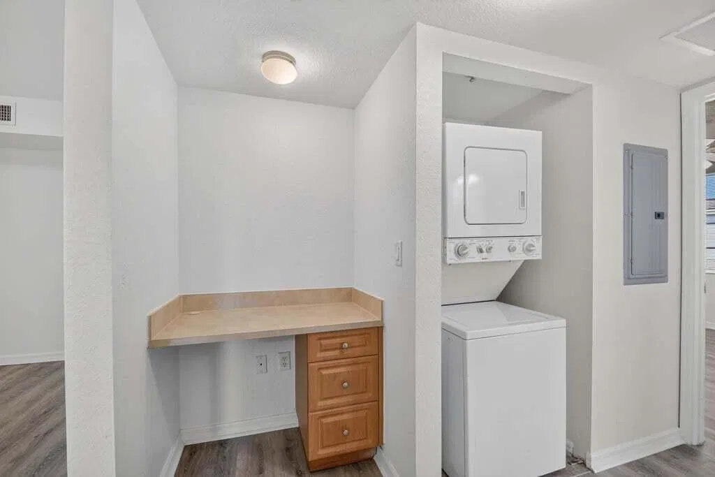 Residence photo 16