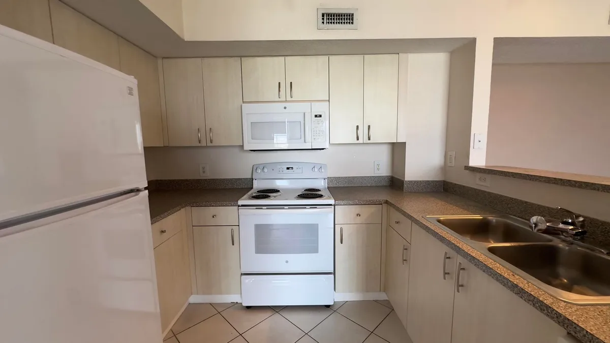 Flagler Pointe Unit 630 photo 4