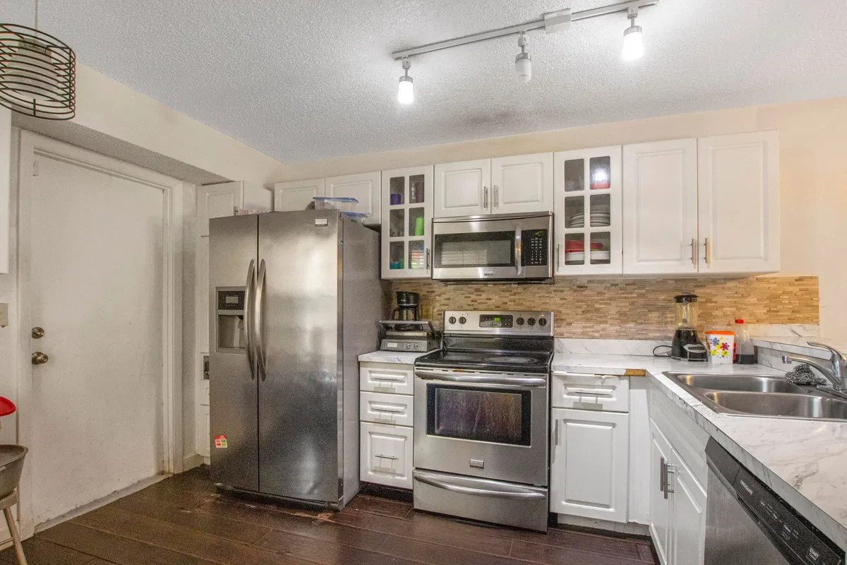 Residence photo 7