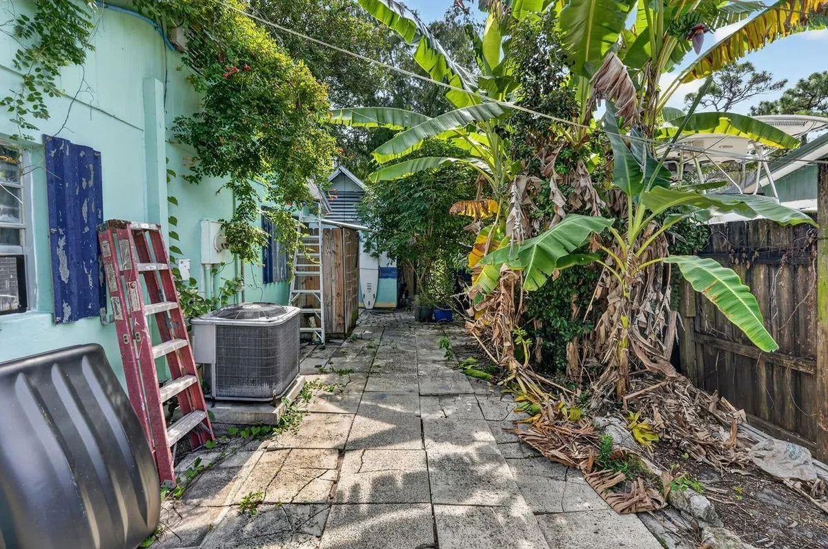 Jupiter River Estates Residence photo 37