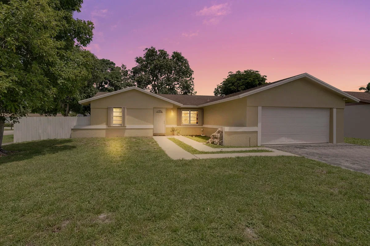 Residence photo 16