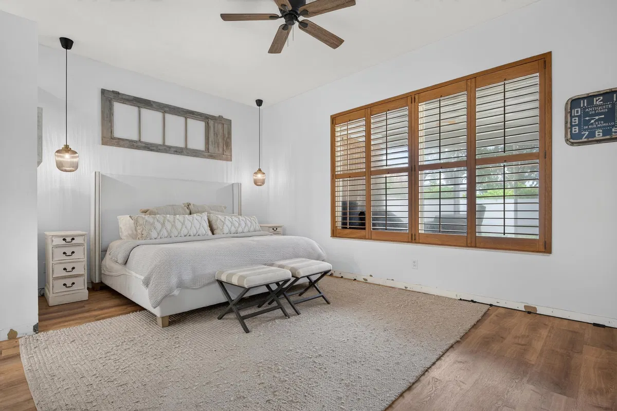 Residence photo 19