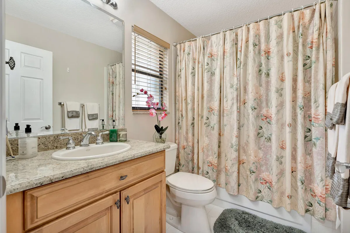 Residence photo 46