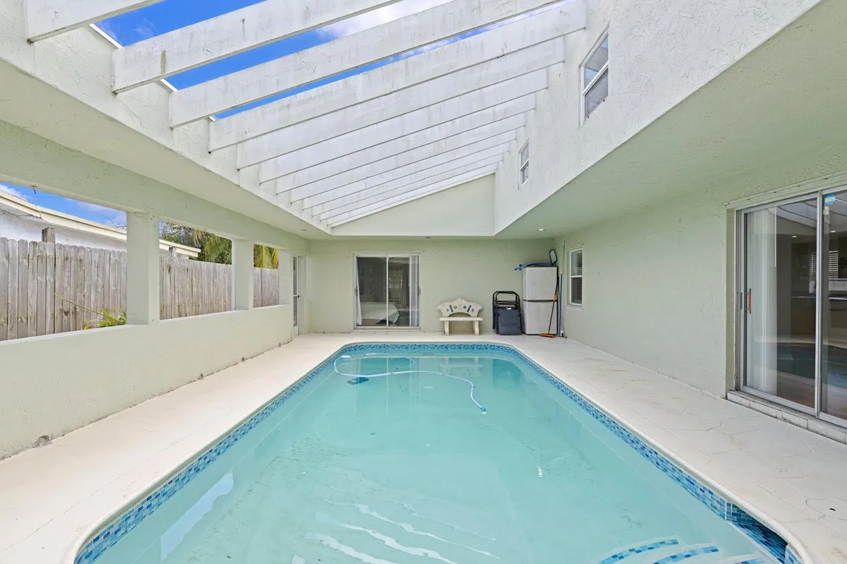  Residence photo 19