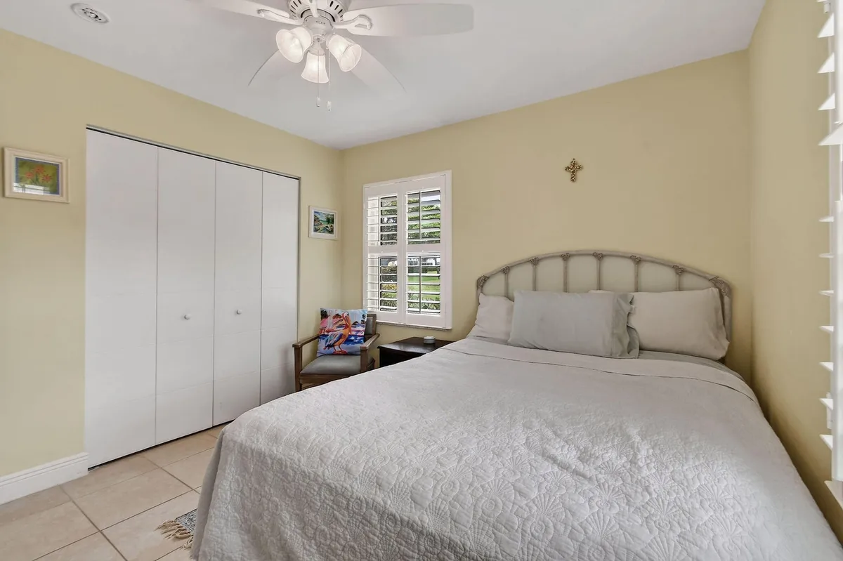  Unit 504 photo 31