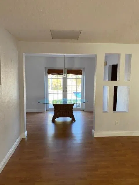 Residence photo 4
