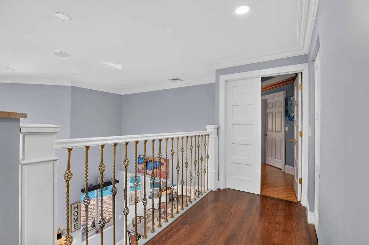  Residence photo 19