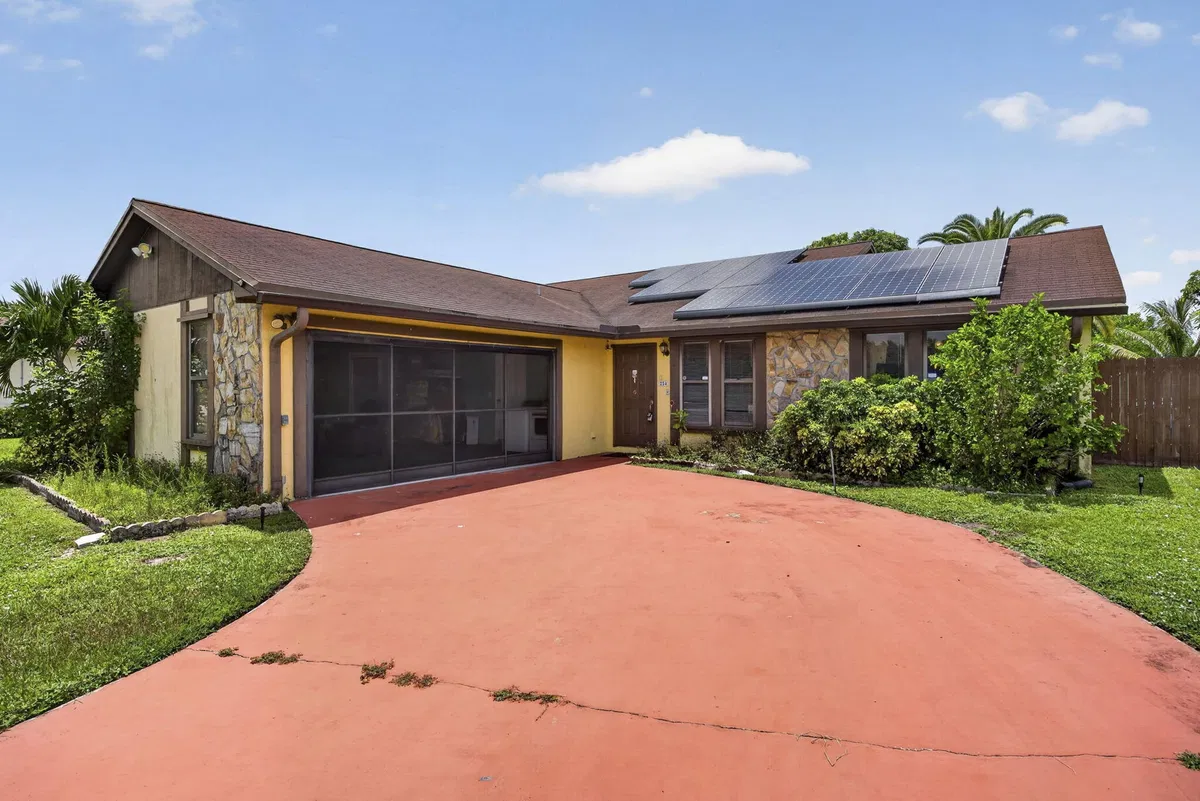 Residence photo 4
