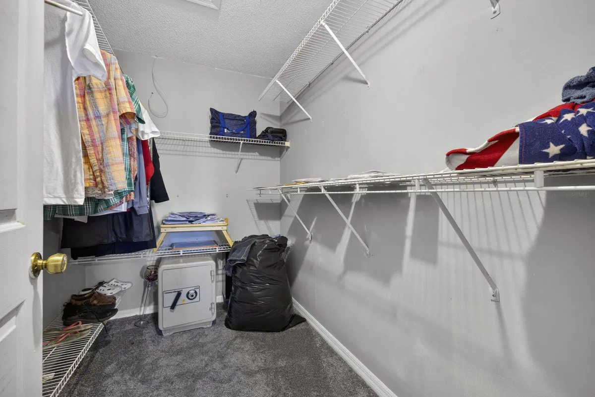 Residence photo 34