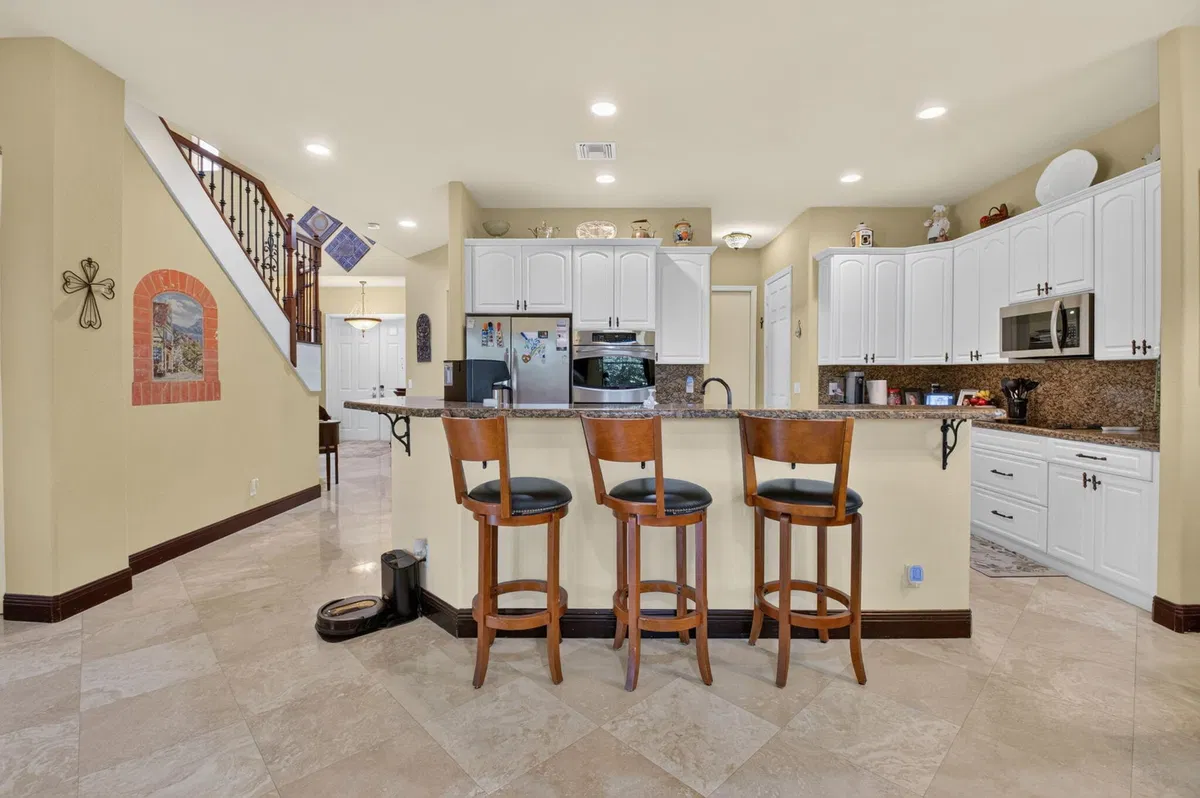 Residence photo 19