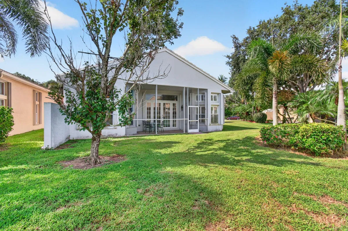 Residence photo 43