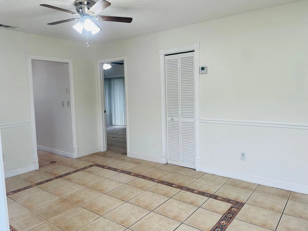 Residence photo 4