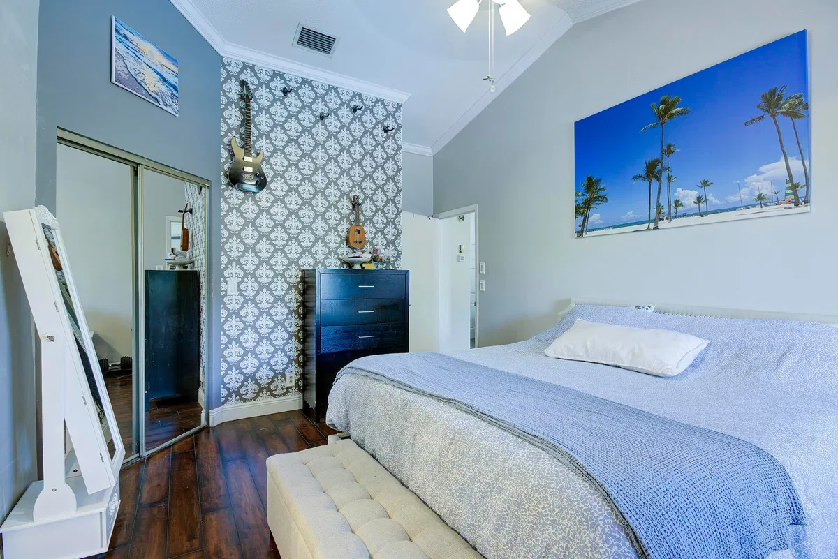  Residence photo 16