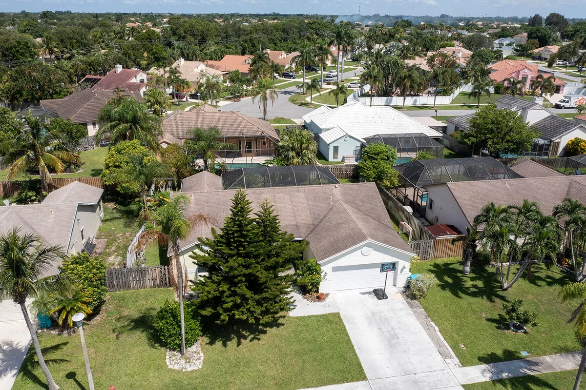  Residence photo 31