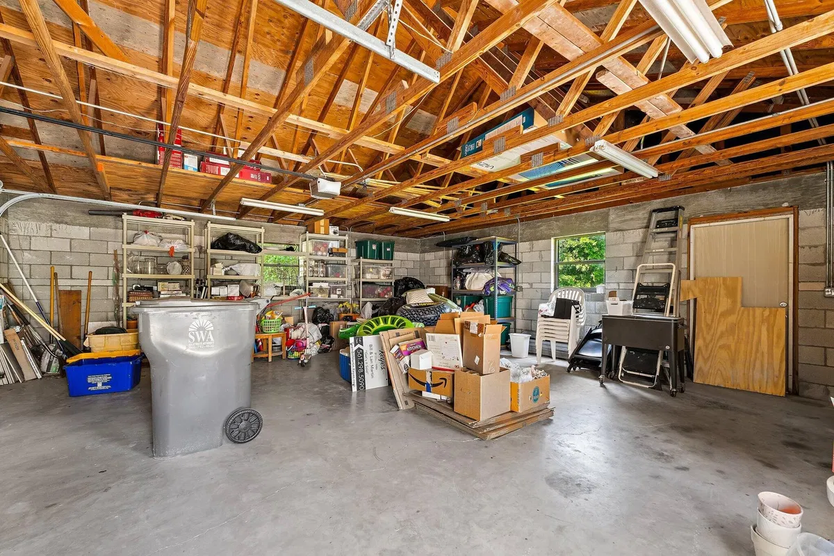 Residence photo 37