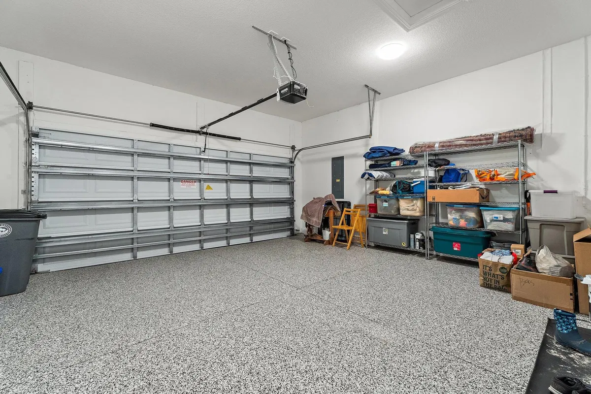 Residence photo 43
