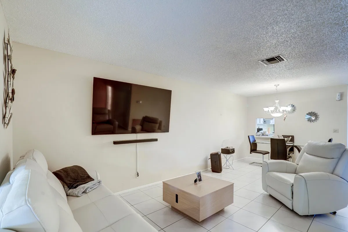  Unit 144 photo 7