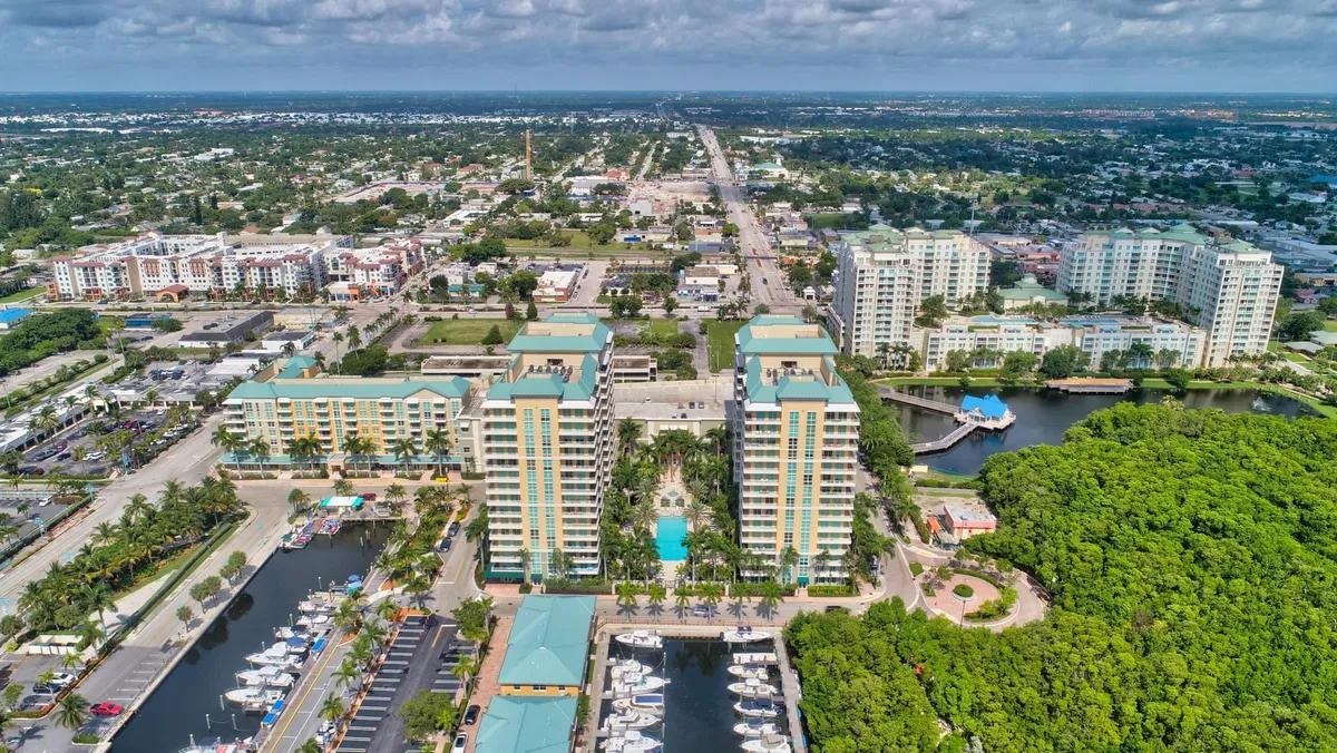  Unit 307 photo 10