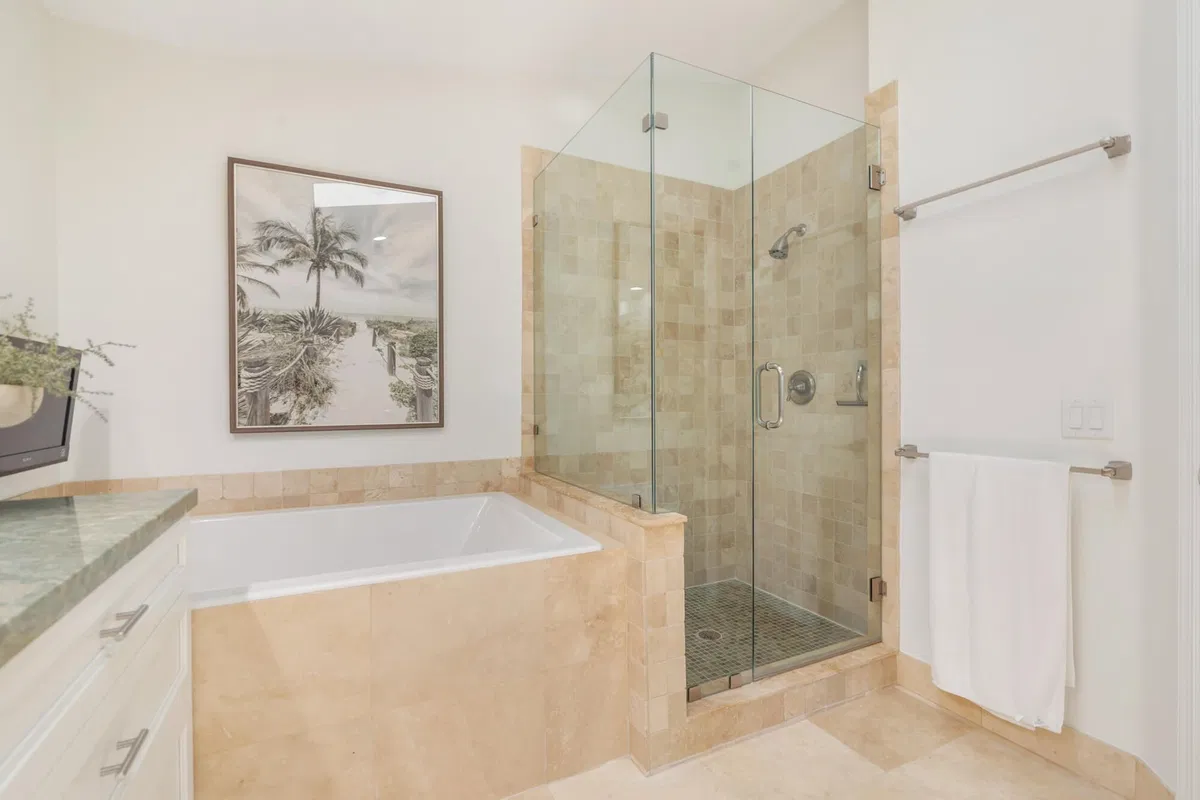  Residence photo 19