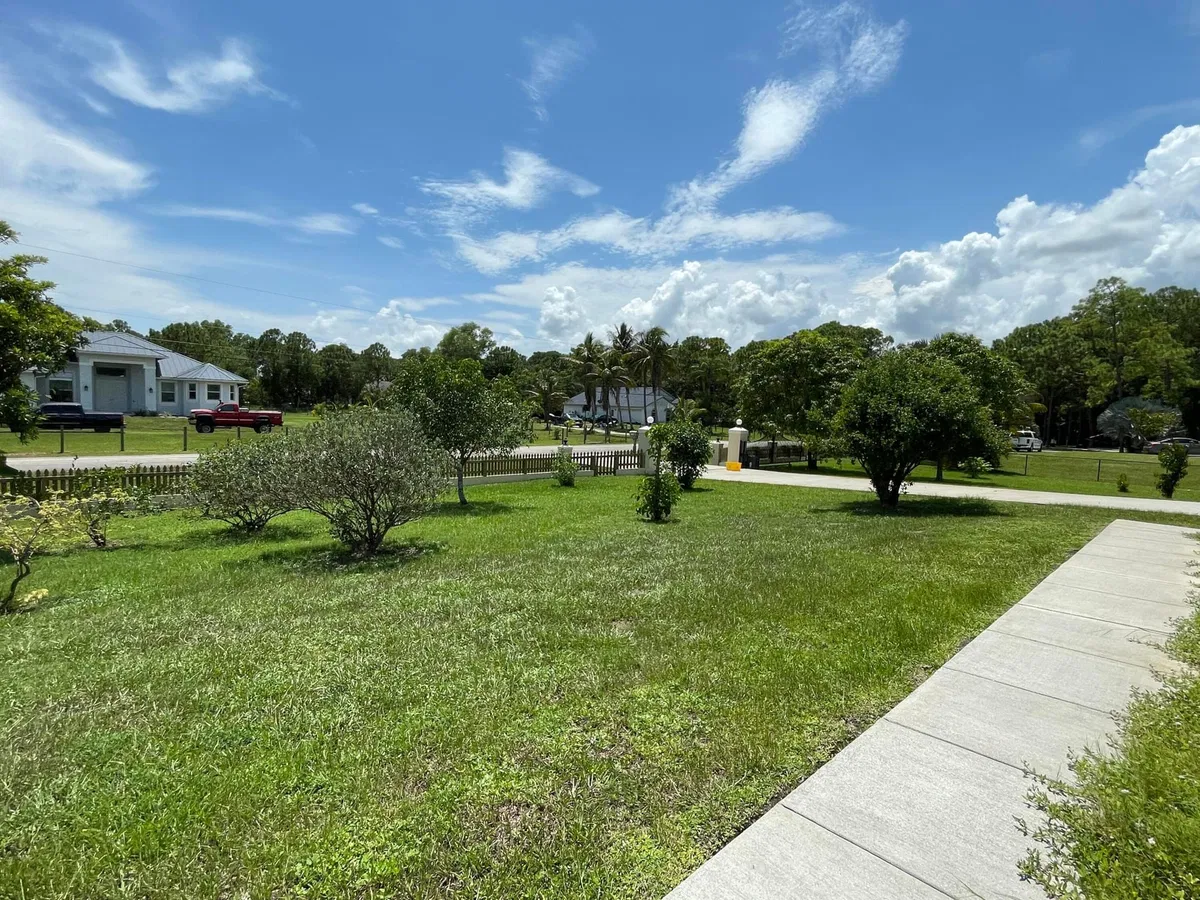  Residence photo 28