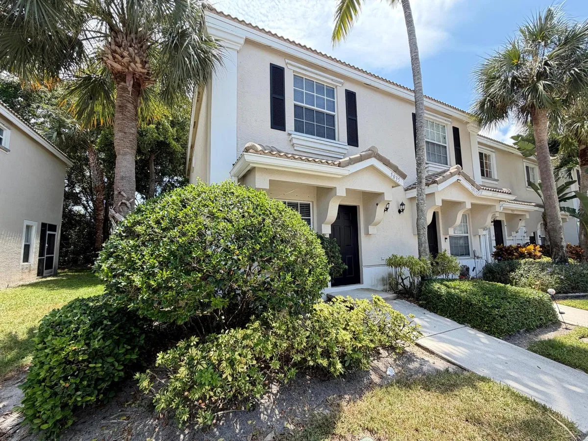 Residence photo 25