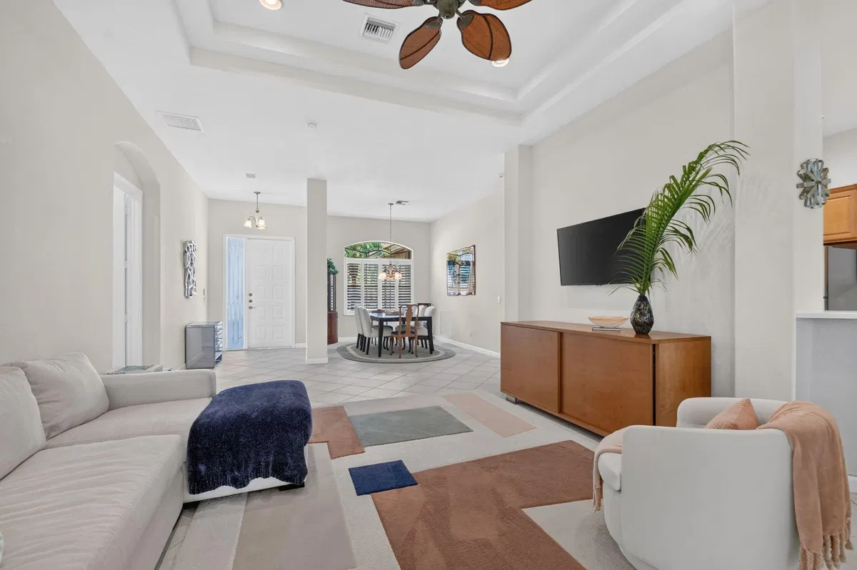  Residence photo 7